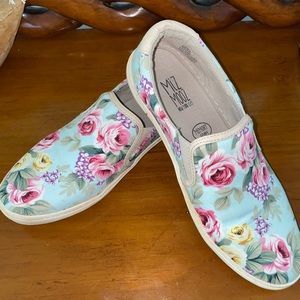 Miz Mooz floral slip-ons
